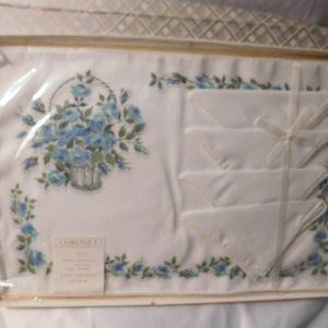 IMPERIAL CORONET Table Linen Eight Piece Set